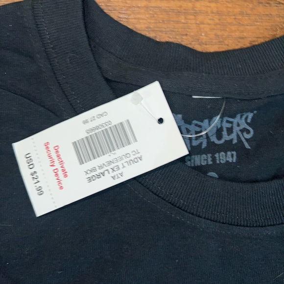 NWT SPENCERS Adult Tshirt XL - Picture 2 of 3